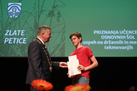 ZLATE PETICE 24 FOTO LJUBO VUKELIČ